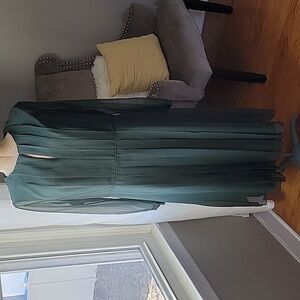 100% Silk Green Dress